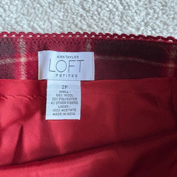Ann Taylor Loft Wool Blend Plaid Skirt Red Tartan Academia Aesthetic Mini 2P - Picture 2 of 4